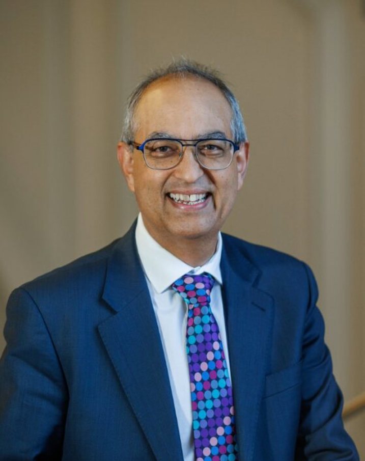 Dr Raman Uberoi